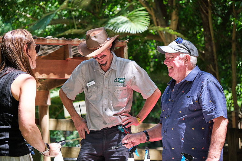Veteran Stephen Crawford (right) participating in the zookeeper program at Currumbin Wildlife Sanctuary 